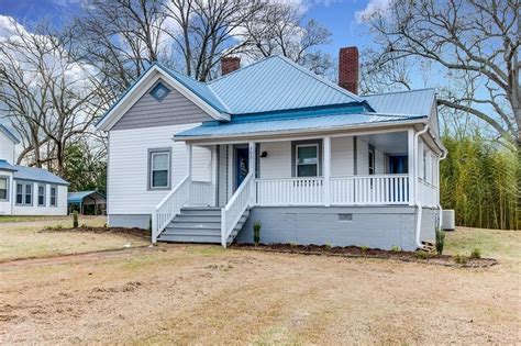 Inspired by the villages and ruins found around scotland i have created some tiny, wee houses so you can have a bit of scottish rural charm in your home. I like the blue metal roof! Circa 1940. 1/2 acre in SC ...
