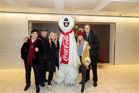 Pagesbusinessesfinancefinancial servicenew york stock exchangevideos93rd annual nyse christmas tree lighting. Rhonda Vincent at Tree Lighting in New York City ...