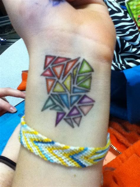 Next, coat the drawing with baby powder and rub it in with your fingers, then wipe off any excess powder. 46 best Sharpe tatoo images on Pinterest | Sharpie tattoos ...