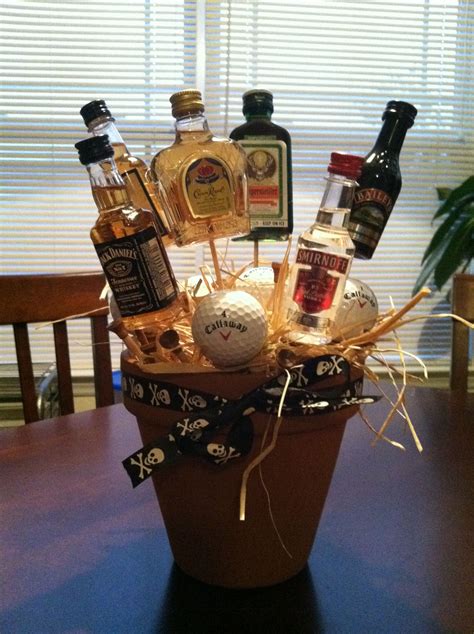 Birthday Basket For A Man Birthday Gift Baskets Happy Birthday Gifts