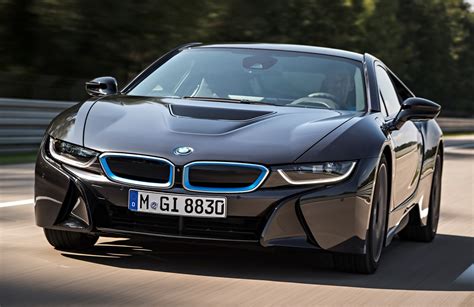 BMW revela o esportivo híbrido i8
