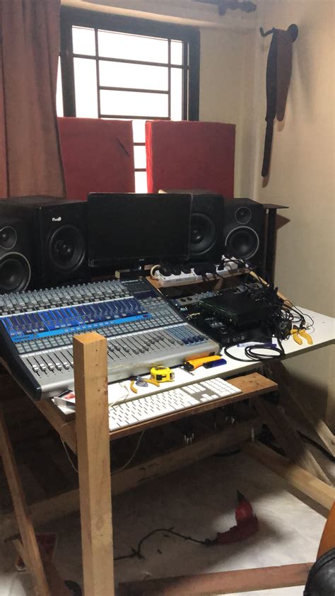 Diy Studio Desk | Home recording studio, Diy studio desk, Diy studio