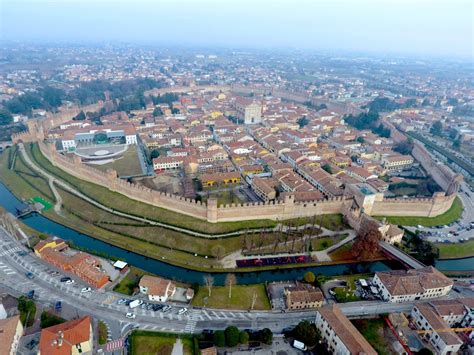 Calendario degli eventi e delle manifestazioni. CITTADELLA DESDE EL AIRE, ITALIA | Dronestagram