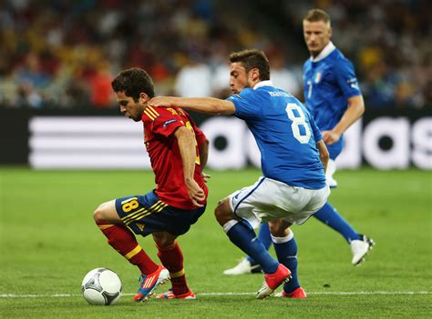 ►хорди альба | jordi alba ◄. Jordi Alba Photos Photos - Spain v Italy - UEFA EURO 2012 ...