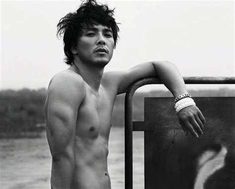 El actor de 33 años se encontraba en la cima de su carrera, impulsada en gran medida por su papel protagónico en winter sonata del 2002 que lo convirtió en una de las estrellas hallyu más cotizadas. Korean actor Park Yong Ha from "Winter Sonata" fame found ...