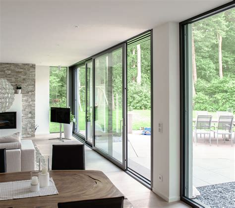 Hochwertig innovativ individuell nachhaltig planen sie ihre schiebetüren nach maß, schiebetüren glas oder schiebetüren holz mit unserem konfigurator oder lassen sie sich. Modern living - mit einer dreiläufigen Schiebetüre von ...
