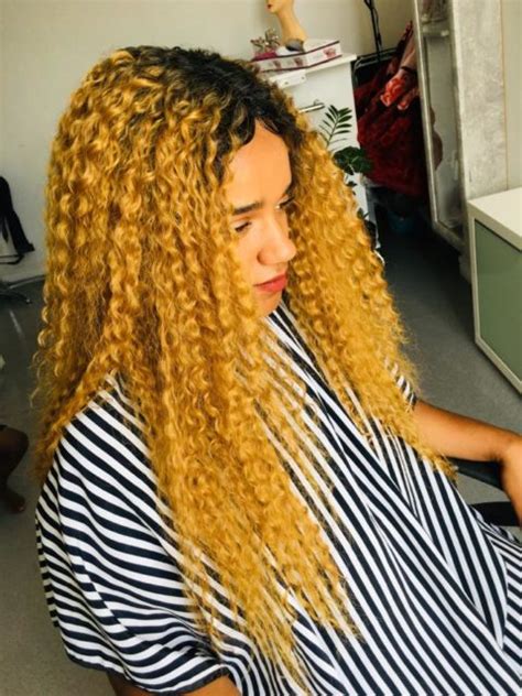 J & j barber shop hair salon · place jacques febvrier afro magh euro (5) magasins d'articles et d'accessoires de coiffure · contour de l'église st martin ouvert jusqu'à 19:30. Salon de coiffure Dreadlocks et coiffure Afro à Lille ...