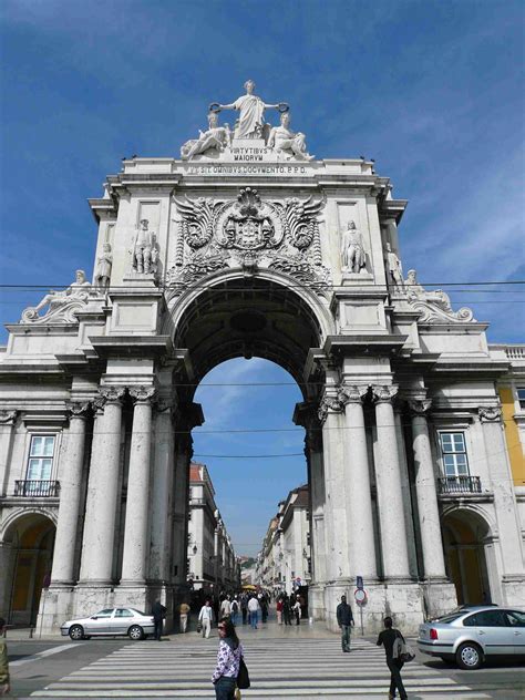 Ein von portugals sehenswürdigkeiten ist die hauptstadt portugals, ist eine der verführerischsten städte europas. Portugal Lissabon Sehenswürdigkeiten: Baixa
