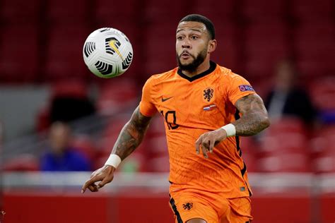 Barcelona manager ronald koeman is insisting on the signing of memphis depay. Barcelona ready to confirm signing of Memphis Depay ...