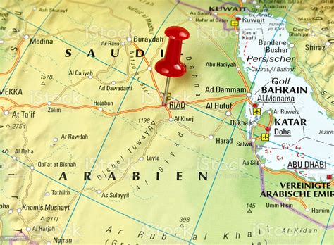 Dal lunedì al venerdì dalle ore 9:00 alle ore 15:30. Riad Arabia Saudita - Fotografie stock e altre immagini di ...