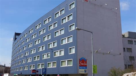 Located in terezvaros neighborhood, star inn hotel budapest centrum is connected to a shopping center. Star Inn Hotel Wien Schönbrunn, by Comfort (Wien ...