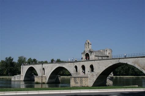 Twitter officiel d'avignon tourisme, créateur d'expériences #avignontourisme. Avignon