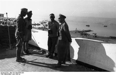 Photo Erwin Rommel And Fritz Bayerlein In Conversation Near The