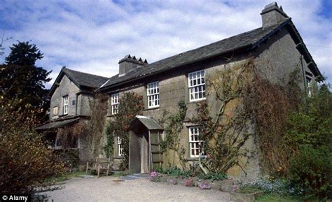 A recepção fica aberta em horário limitado. The literary Lakes: Joining Beatrix Potter and her cast of ...