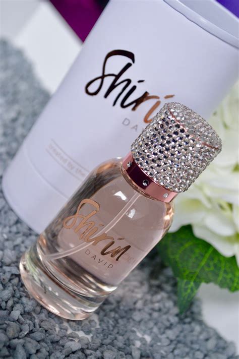 Bürgerlich barbara shirin davidavičius) ist eine deutsche rapperin, sängerin und ehemalige webvideoproduzentin. Shirin David- created by the community Parfum - Mellis-Beauty