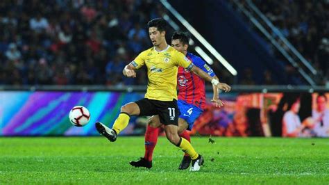 Australian born half malaysian, pro footballer, live to love, love to live! Shahrul Saad: Perak masih mampu bersaing dengan JDT tanpa ...
