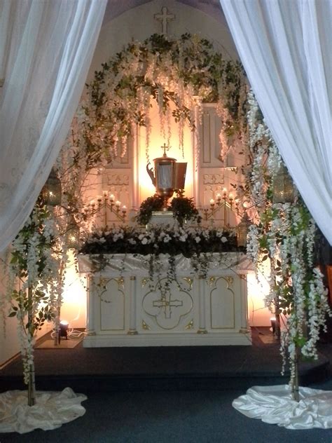 Altar Of Repose Holy Thursday Decoraciones De Altar Decoracion De