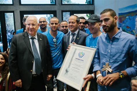 במידה וקיבלתם הפניה לבדיקת קורונה עקב. המחווה המרגשת של קולולם בבית נשיא המדינה שלא נשכח לעולם