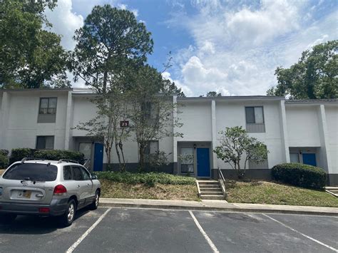 Park South at Deerwood - 7932 Southside Blvd Jacksonville FL 32256