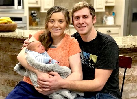 The mother of two hadn't been very active with her fans following the arrest of her brother josh on child pornography charges. Joy-Anna, Jinger and Kendra Duggar: How Their Faith ...