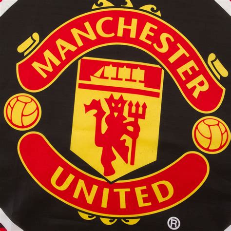 Get the latest manchester united news, scores, stats, standings, rumors, and more from espn. Manchester United FC Official Soccer Gift 5x3ft Crest Body ...