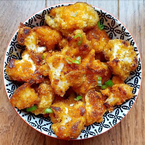 Facebook twitter reddit pinterest email. Spinach and Bacon - Pork Rind Crusted Buffalo Cauliflower