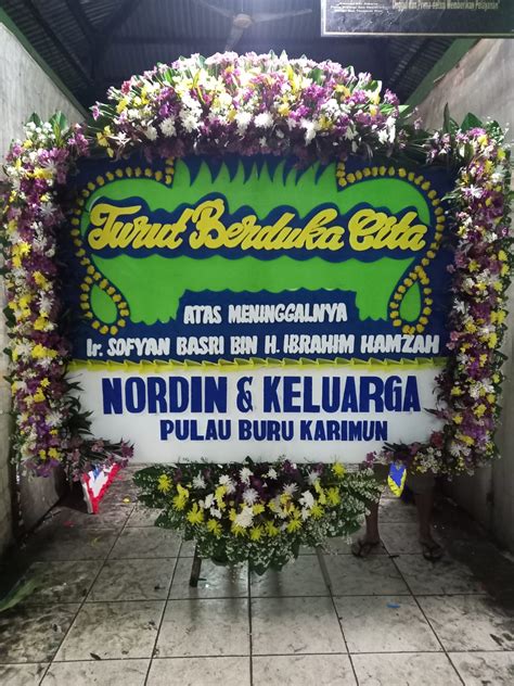Jual Bunga Papan Duka Ukuran 2m x 1.7m