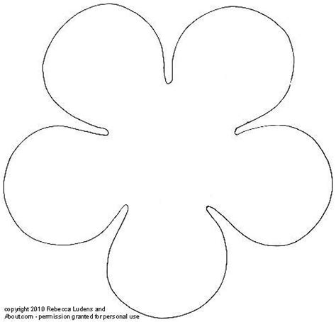 A collection of printable flower patterns to use for crafts, scrapbooking, stencils, and more. Five Petal Flower | Fiori di stoffa, Modello di fiore, Fiori in tessuto