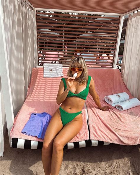 Ashley Roberts Looks Incredible As She Strips Off To Green Thong Bikini