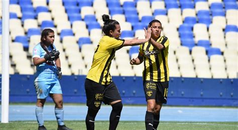 El campeonato femenino tendrá unas semanas de receso y fernández vial. Fernández Vial obtuvo su primer triunfo en torneo femenino ...