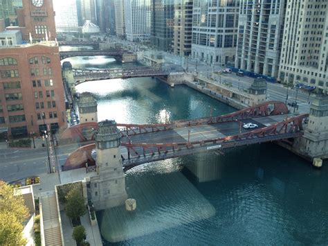 The Chicago River Is Beautiful From Almost Every Angle Chicago River