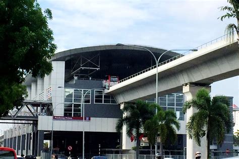 The incident took place yesterday at 6.30pm at the puchong prima lrt station on the sri petaling line. Puchong Prima LRT Station - klia2.info