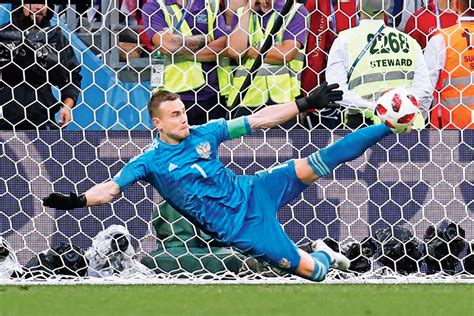 World Cup 2018 Igor Akinfeev Saves Russias Dream In The World Cup