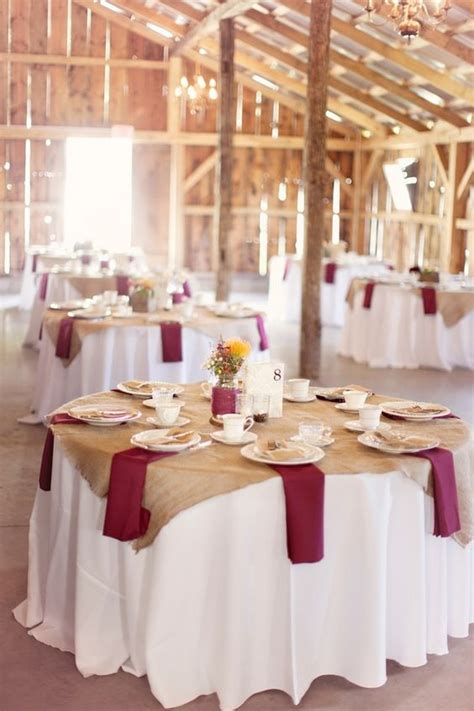 20 Rustic Burlap Wedding Table Decor Ideas | Roses & Rings