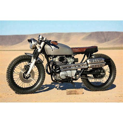 Recently, according to the young machine magazine, there are rumours of new scrambler and cafe racer model of the h'ness cb350 is in works. overboldmotorco Honda CB350 Scrambler | Cafe racer, Cafe ...
