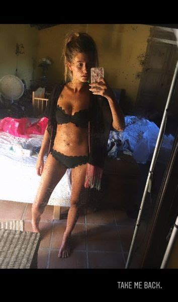 Emmerdale S Charley Webb Wows With Jaw Dropping Bikini Photo Hello