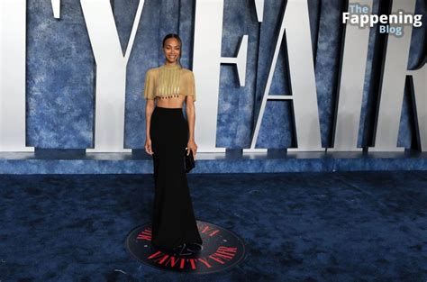 Zoe Saldana Flashes Her Nude Tits At The Vanity Fair Oscar Party Photos TheFappening