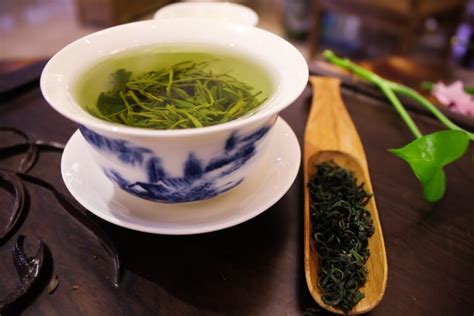 yeşil Çayın faydaları nelerdir zayıflatır mı bilgilendiniz