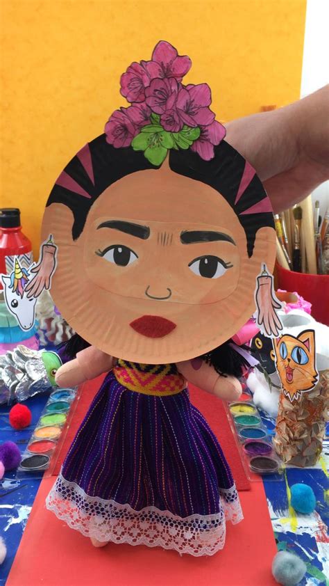 Hispanic Heritage Month Activity: Frida Kahlo Craft [Video] | Preschool