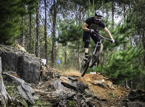 Mountain Bikers Most At Risk Of Shoulder And Collarbone Injuries