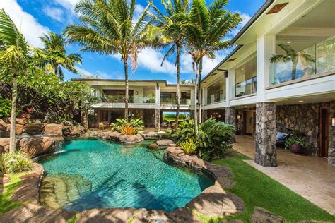 All 4 bedrooms 5 bedrooms 6 bedrooms 7 bedrooms 8 bedrooms 9 bedrooms 10 bedrooms 11 bedrooms 12 bedrooms 13 bedrooms 14 bedrooms. The Top 10 Luxury Vacation Rentals in Hawai'i