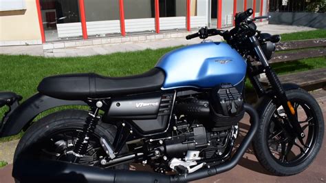 Fifty years later, moto guzzi introduces the third act of a first work: 2017-03 Moto Guzzi V7 III Stone - Azzuro Blue - Saint ...