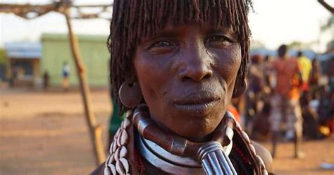omo valley hamer tribes her necklace tells that she is a first wife album on imgur