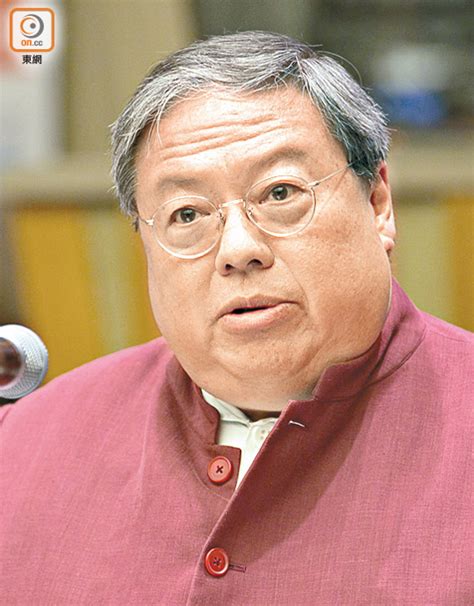 The site owner hides the web page description. 何志平涉賄案 控方要求押後開審 - 東方日報