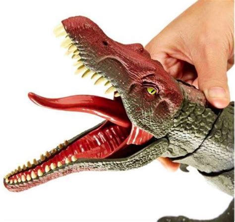 Jurassic World Legacy Collection Spinosaurus Figure