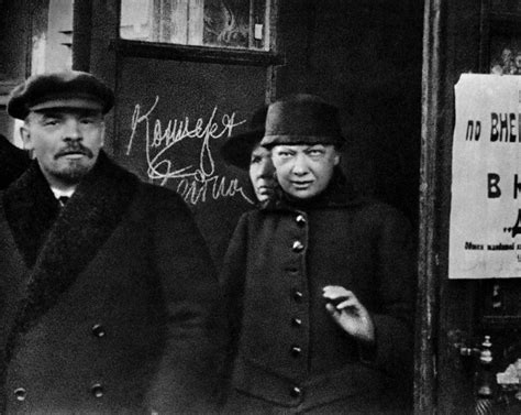 Russian Bolshevik Leader Vladimir Lenin And His Wife Nadezhda Krupskaya Russia 1922 Posters