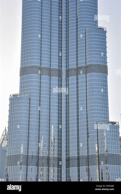 Close Up View Of Burj Khalifa Stock Photo Alamy