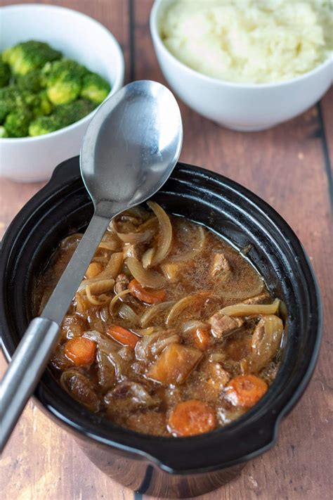 Slow cooker beef and ale stew