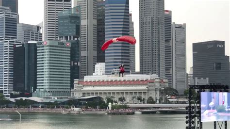 Ndp Preview Saf Red Lions Parachute Team Performs Free Fall Youtube
