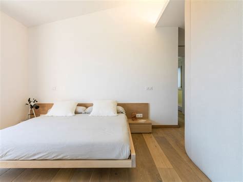 Concrete Home Combines Earth Tones with Minimalist Aesthetic